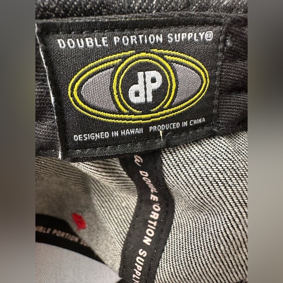 Double Portion Supply Adjustable SnapBack Hawaiian Hat - Picture 5 of 6